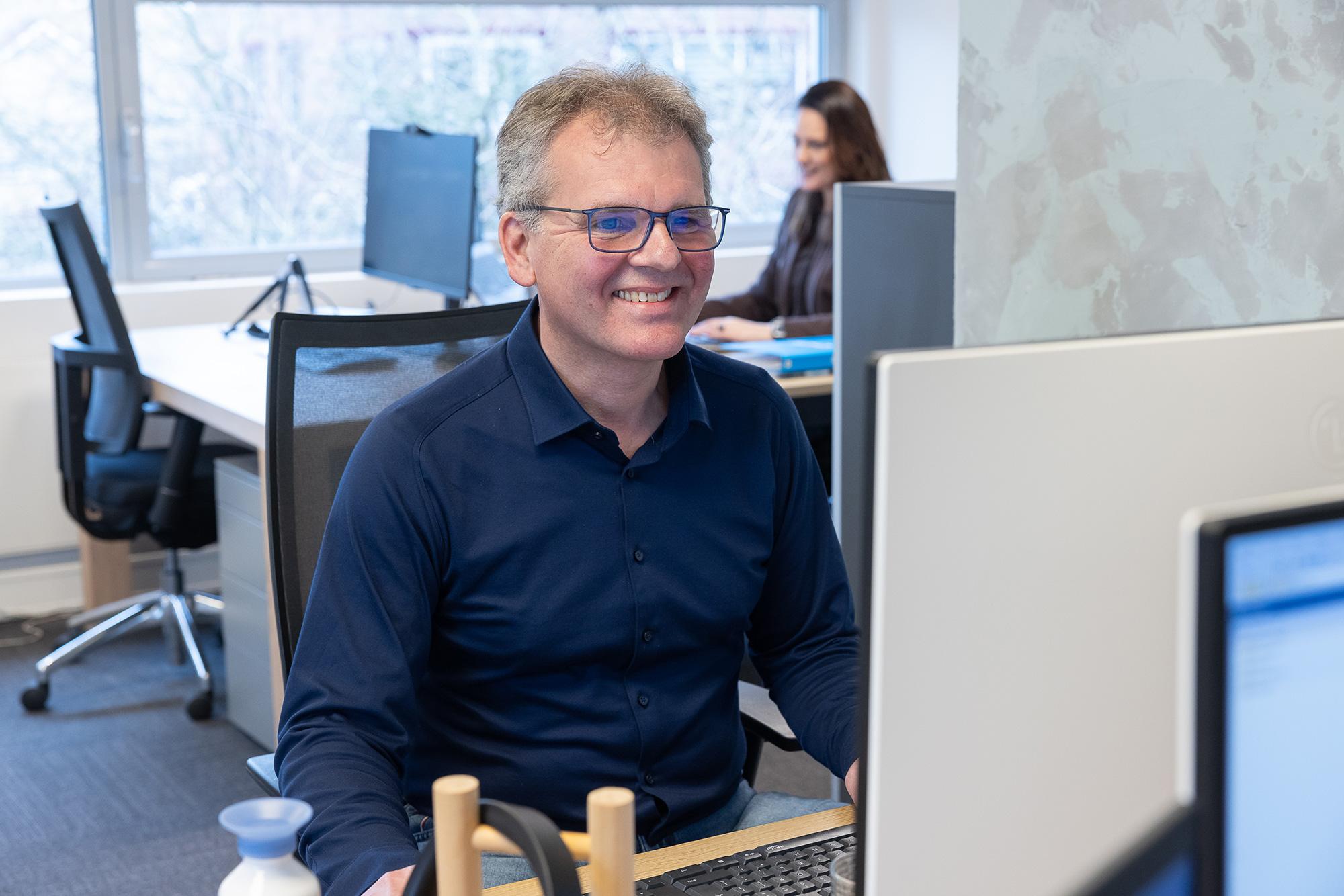 Business Software Consultant